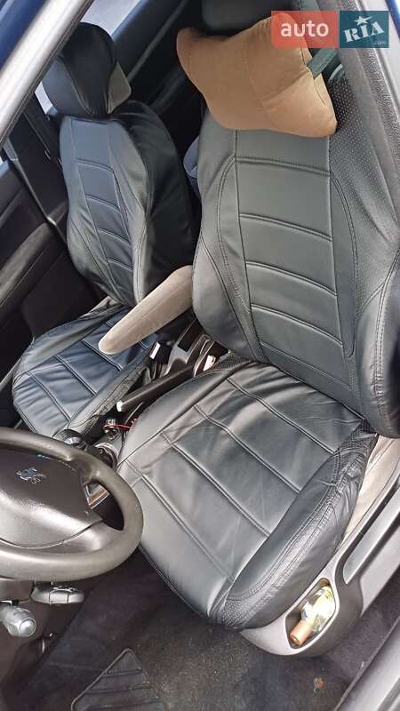 Седан Peugeot 307 2003 в Києві фото 12 Седан Peugeot 307 2003 в Києві