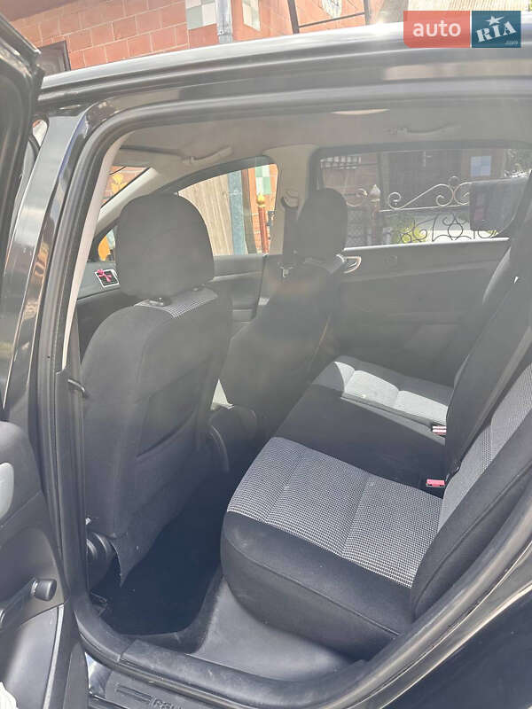 Хетчбек Peugeot 307 2006 в Дубні