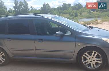 Универсал Peugeot 307 2005 в  фото 8 Универсал Peugeot 307 2005 в