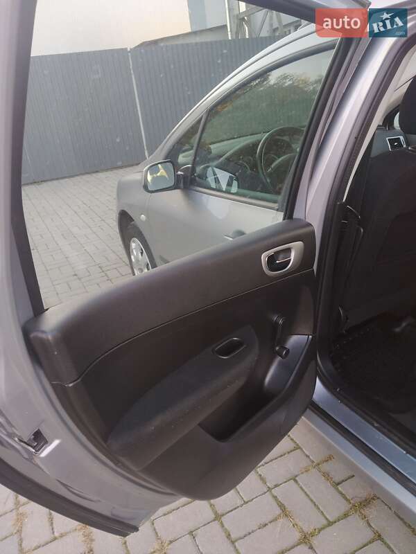 Универсал Peugeot 307 2004 в Ровно фото 18 Универсал Peugeot 307 2004 в Ровно