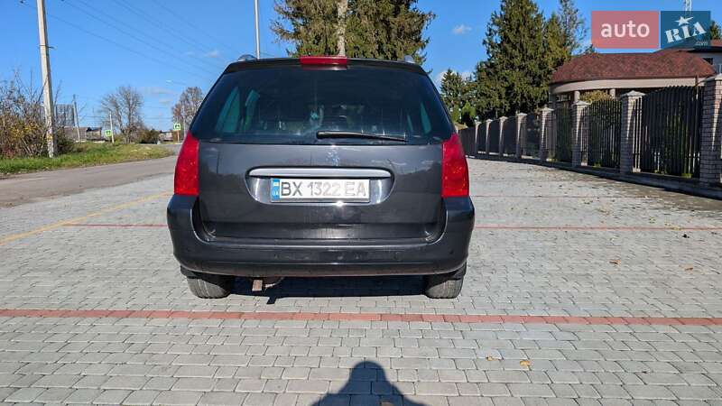 Универсал Peugeot 307 2005 в Староконстантинове