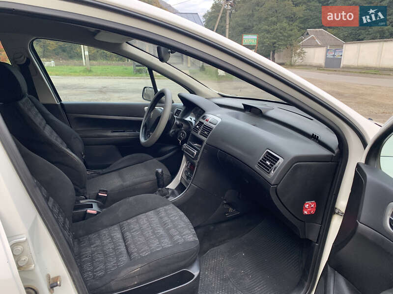 Универсал Peugeot 307 2004 в Хусте