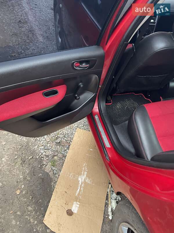 Хетчбек Peugeot 307 2004 в Полтаві