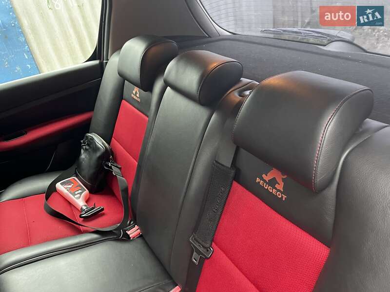 Хетчбек Peugeot 307 2004 в Полтаві