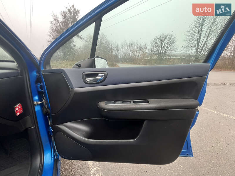 Хетчбек Peugeot 307 2003 в Полтаві