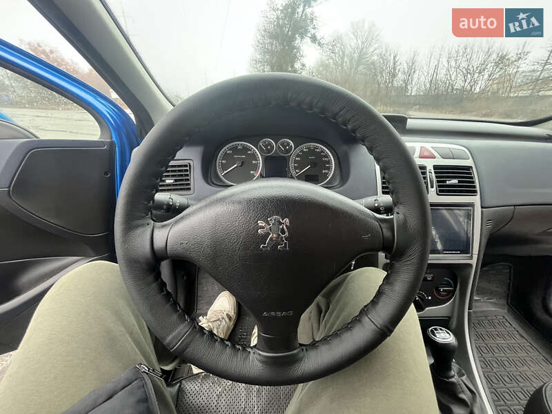Хетчбек Peugeot 307 2003 в Полтаві