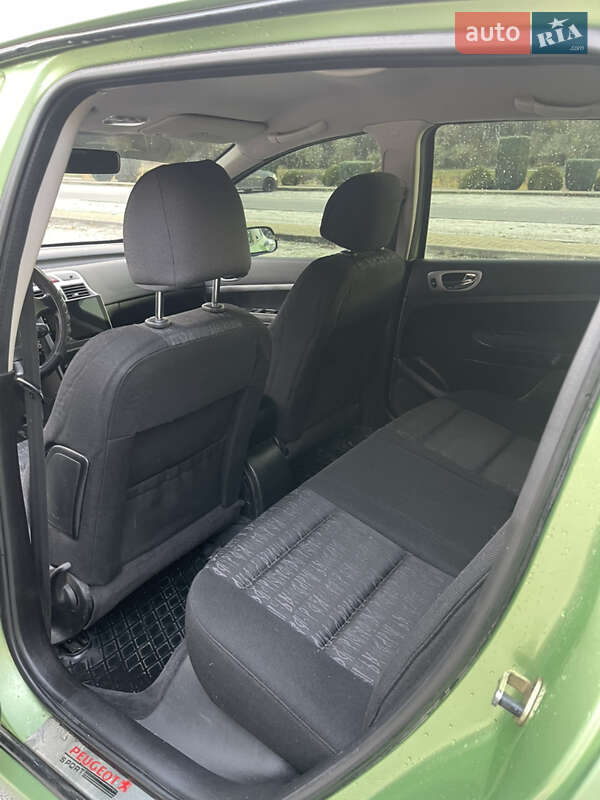 Хэтчбек Peugeot 307 2002 в Днепре