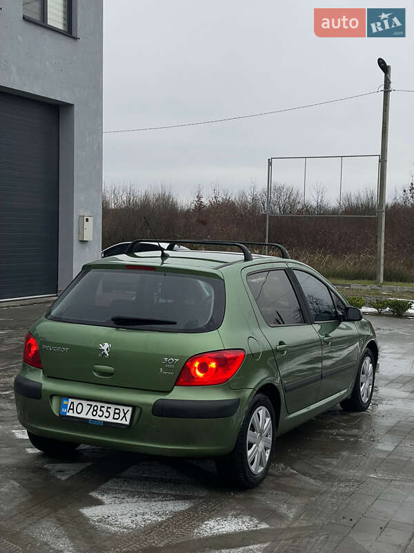 Хэтчбек Peugeot 307 2006 в Виноградове
