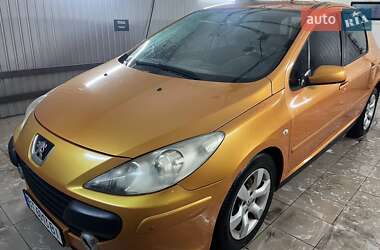 Хэтчбек Peugeot 307 2006 в Нетешине