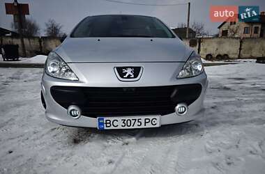 Хэтчбек Peugeot 307 2006 в Стрые