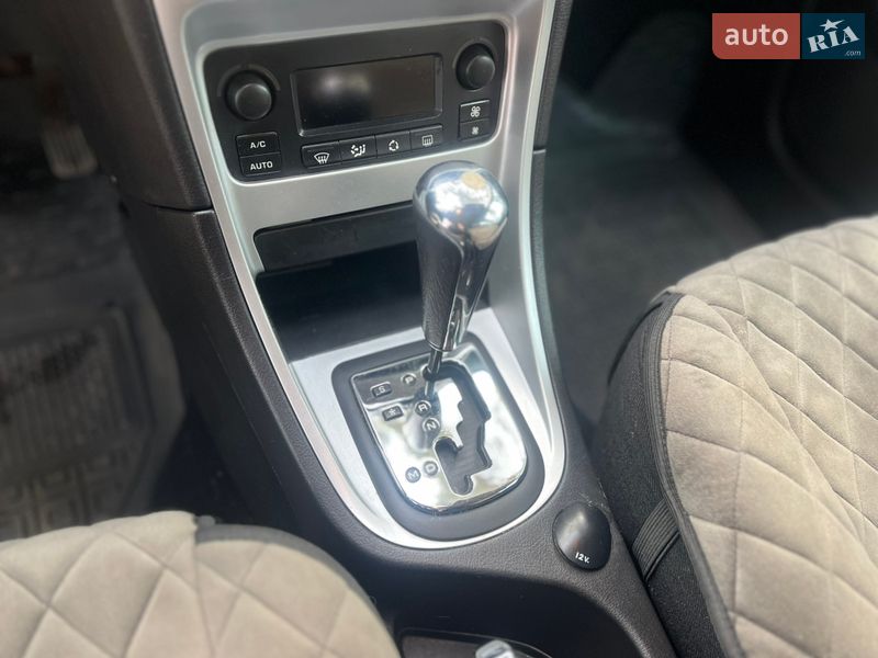 Универсал Peugeot 307 2006 в Великих Мостах