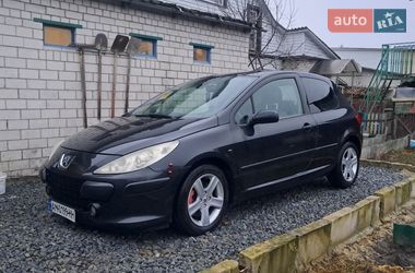 Хэтчбек Peugeot 307 2006 в Житомире