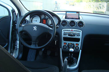 Универсал Peugeot 308 2011 в Львове