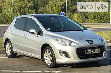 Хэтчбек Peugeot 308 2011 в Виннице