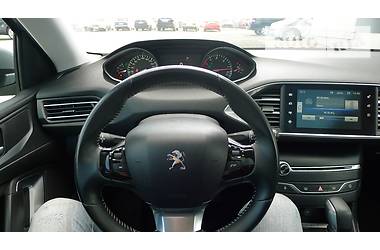 Универсал Peugeot 308 2015 в Львове