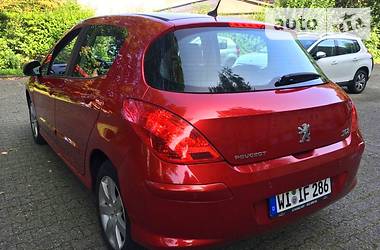 Хэтчбек Peugeot 308 2010 в Черновцах