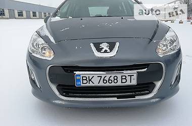 Універсал Peugeot 308 2011 в Рівному