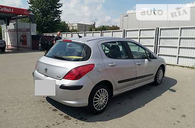 Хэтчбек Peugeot 308 2011 в Львове