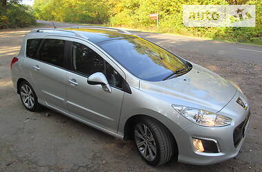 Универсал Peugeot 308 2011 в Бродах