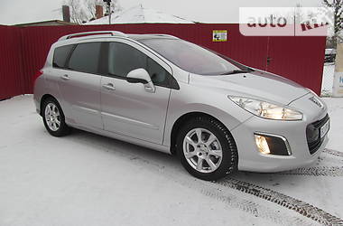 Универсал Peugeot 308 2011 в Бродах