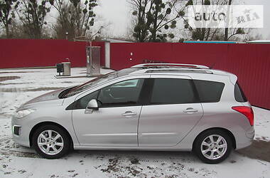 Универсал Peugeot 308 2011 в Бродах