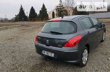 Хэтчбек Peugeot 308 2009 в Ивано-Франковске