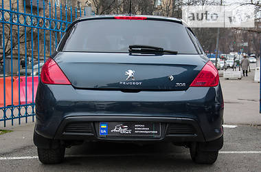 Хетчбек Peugeot 308 2011 в 