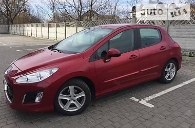 Хетчбек Peugeot 308 2011 в Івано-Франківську