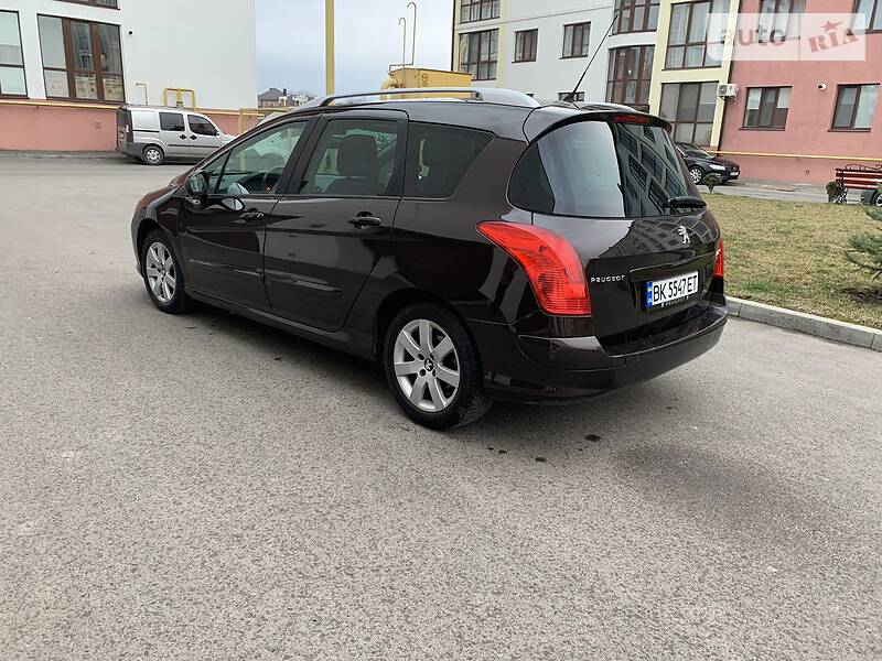 Універсал Peugeot 308 2012 в Рівному
