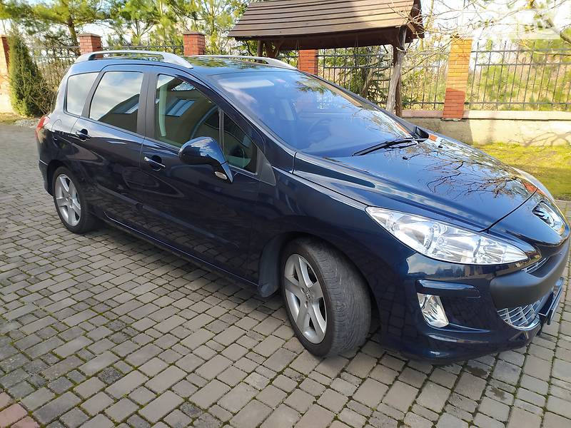 Універсал Peugeot 308 2010 в Івано-Франківську