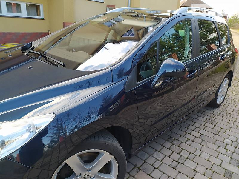 Універсал Peugeot 308 2010 в Івано-Франківську