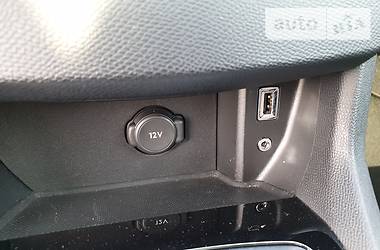 Універсал Peugeot 308 2015 в 
