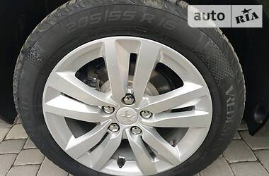 Універсал Peugeot 308 2015 в 