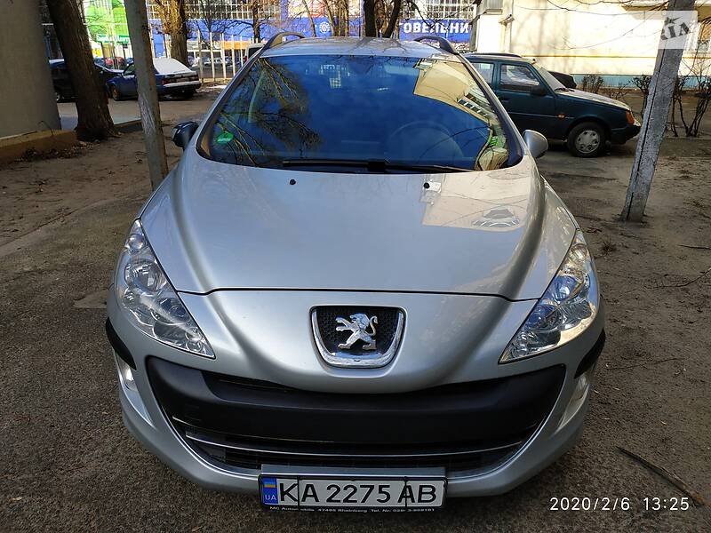 Фото peugeot 308 2010