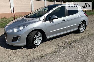 Хетчбек Peugeot 308 2011 в 