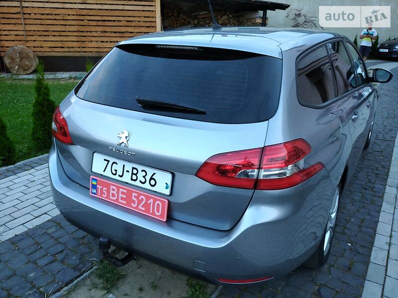Універсал Peugeot 308 2015 в Стрию