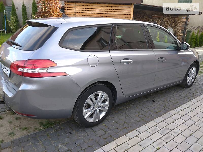 Універсал Peugeot 308 2015 в Стрию