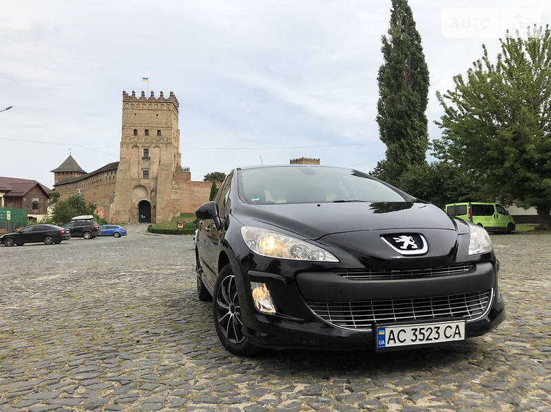 Хетчбек Peugeot 308 2010 в Луцьку