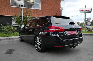 Универсал Peugeot 308 2015 в Львове