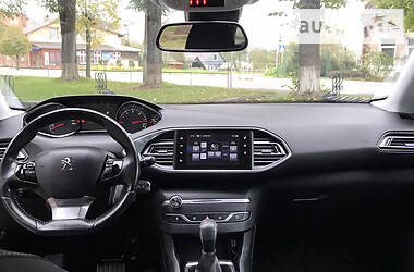 Универсал Peugeot 308 2016 в Калуше