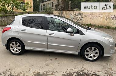 Хэтчбек Peugeot 308 2009 в Львове