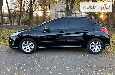 Хэтчбек Peugeot 308 2011 в Николаеве