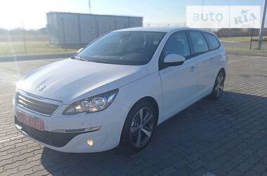 Универсал Peugeot 308 2015 в Бродах