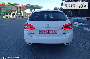 Универсал Peugeot 308 2015 в Бродах