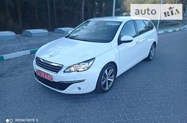 Универсал Peugeot 308 2015 в Бродах