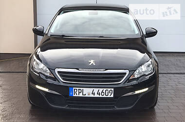Универсал Peugeot 308 2015 в Дубно