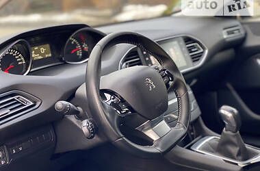 Универсал Peugeot 308 2016 в Тернополе