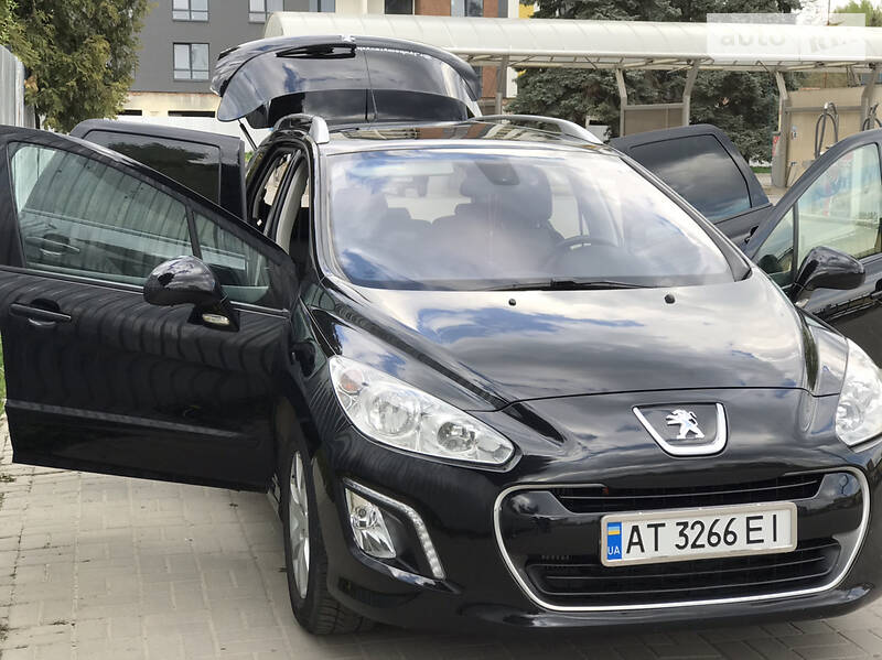 Универсал Peugeot 308 2012 в Ивано-Франковске