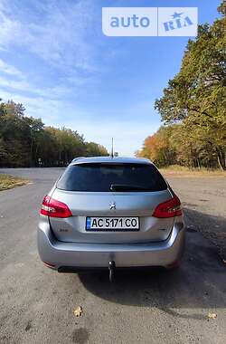 Универсал Peugeot 308 2015 в Луцке