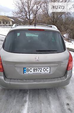 Универсал Peugeot 308 2012 в Бродах